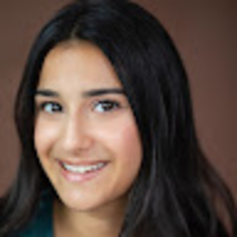 Meet your Posher, Elaina